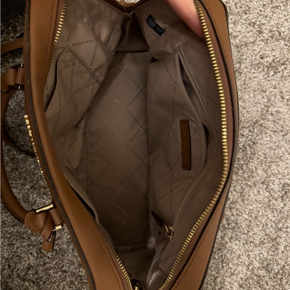 Michael Kors Purse - Picture 4 of 7